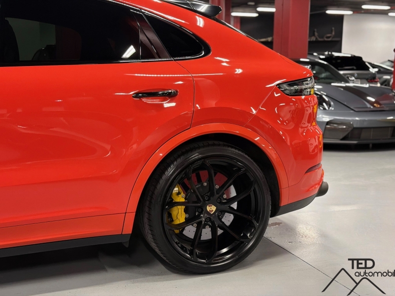 Porsche Cayenne Turbo Coupé Akrapovic + Ceramic Brakes 550cv
