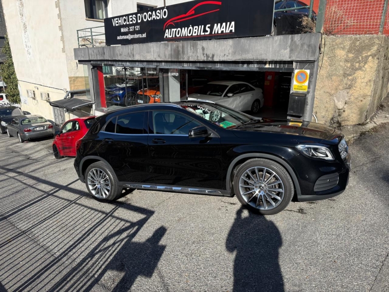 MERCEDES-BENZ GLA 250 4MATIC 7G-TRONIC AMG