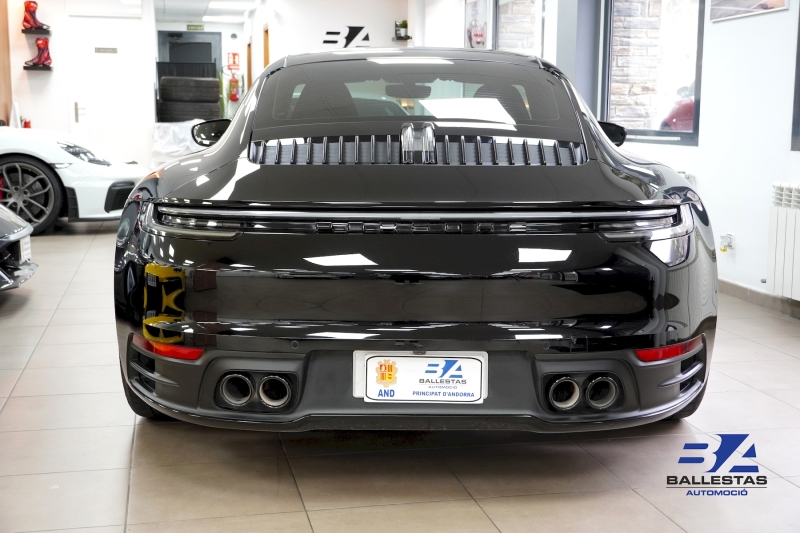 PORSCHE 911 992 RACE