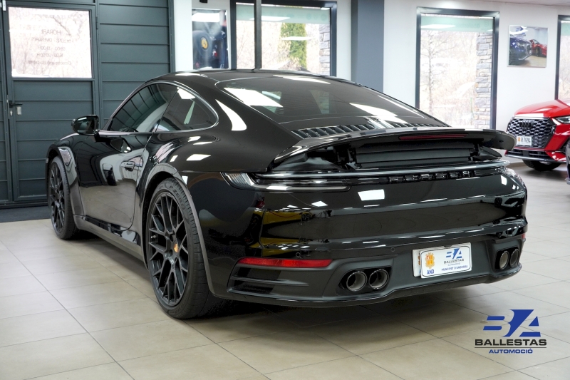 PORSCHE 911 992 RACE
