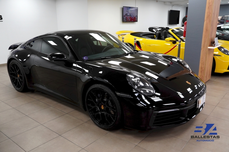 PORSCHE 911 992 RACE