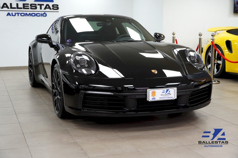 PORSCHE 911 992 RACE