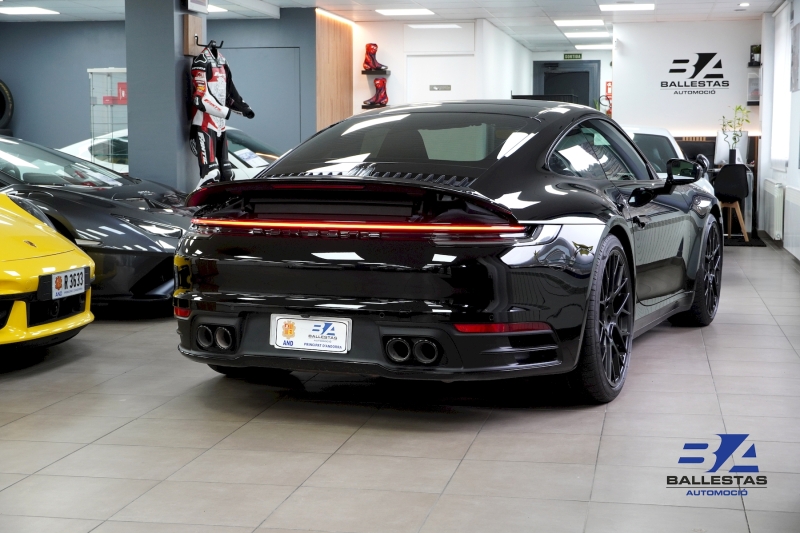 PORSCHE 911 992 RACE