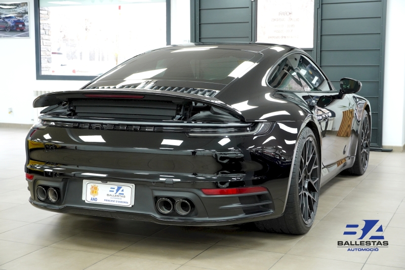 PORSCHE 911 992 RACE