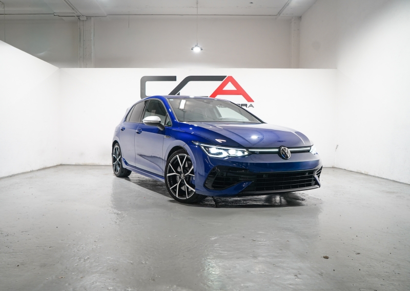 VOLKSWAGEN GOLF R PERFORMANCE