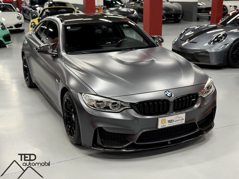 BMW M4 DKG 431cv Carbon