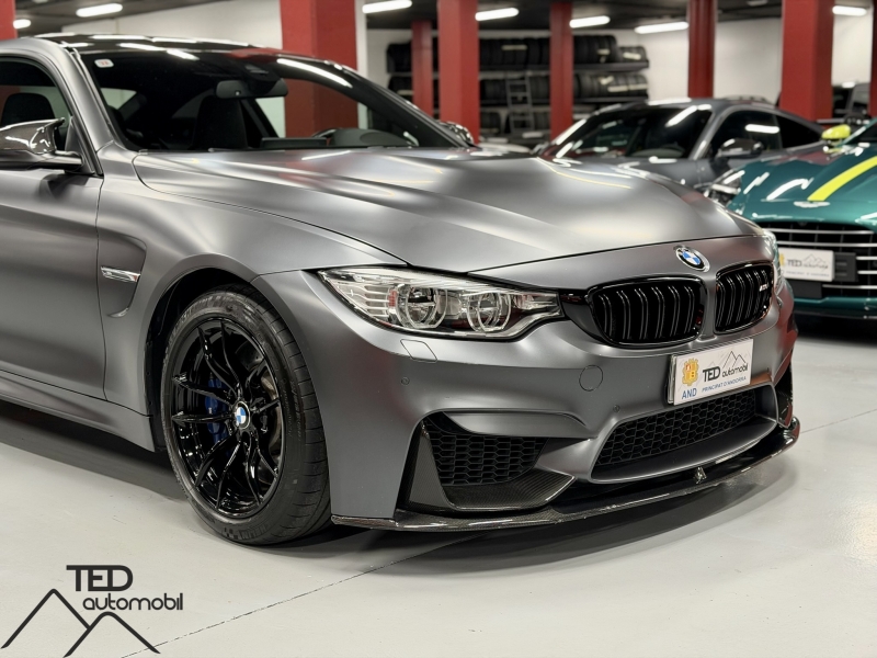 BMW M4 DKG 431cv Carbon