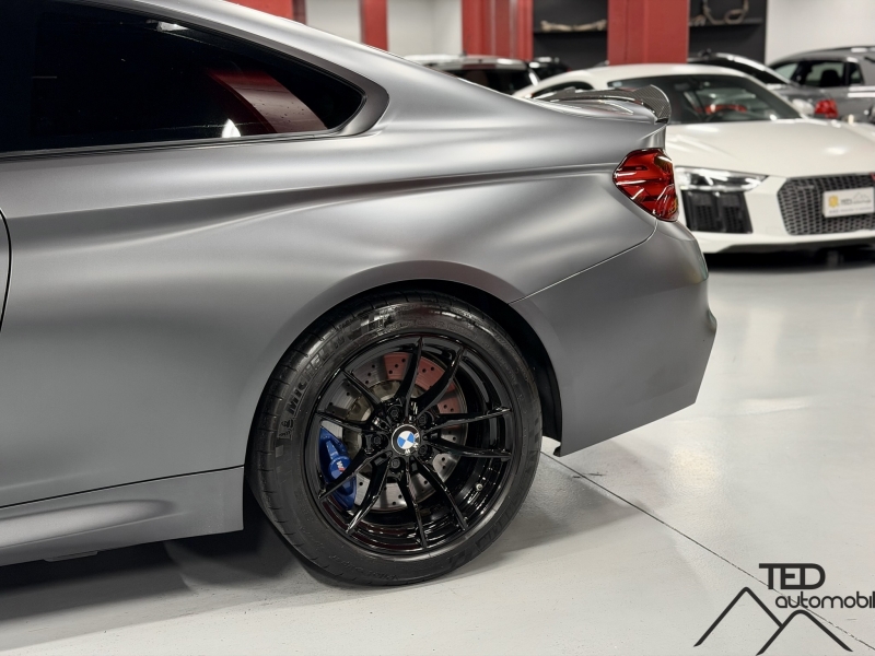 BMW M4 DKG 431cv Carbon