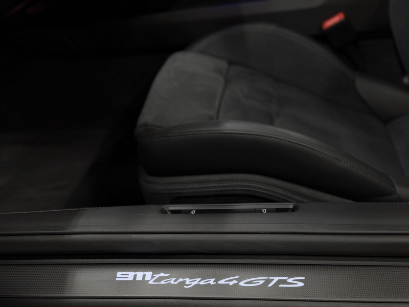 Porsche 911 992.2 Targa 4 GTS 541cv Carbon Ceramics