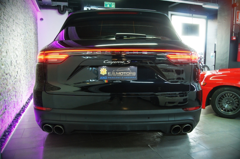 PORSCHE CAYENNE S 440CV