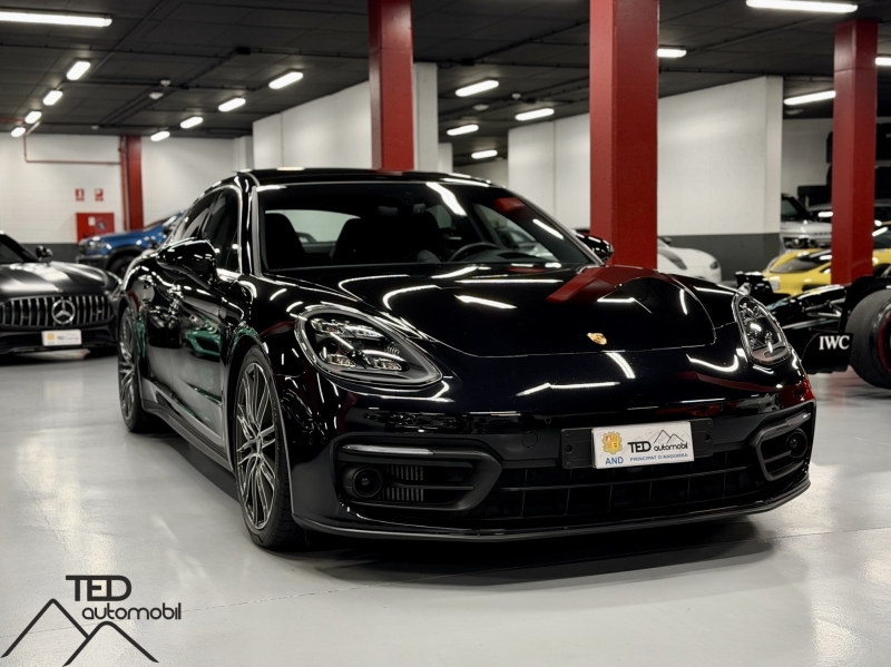 Porsche Panamera 4S 560cv