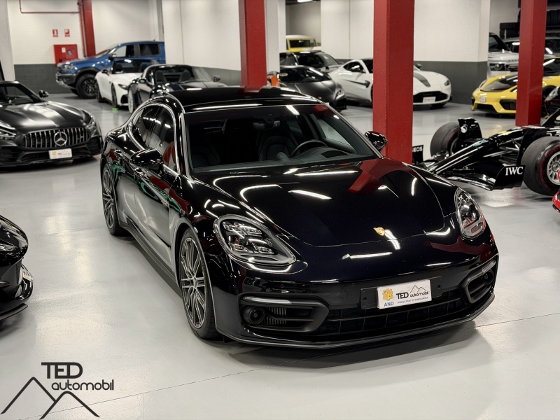 Porsche Panamera 4S 560cv