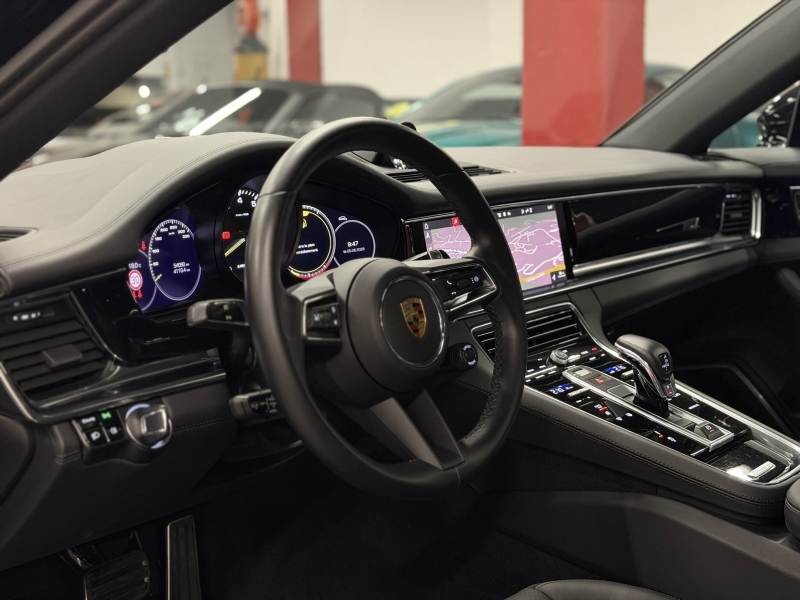 Porsche Panamera 4S 560cv