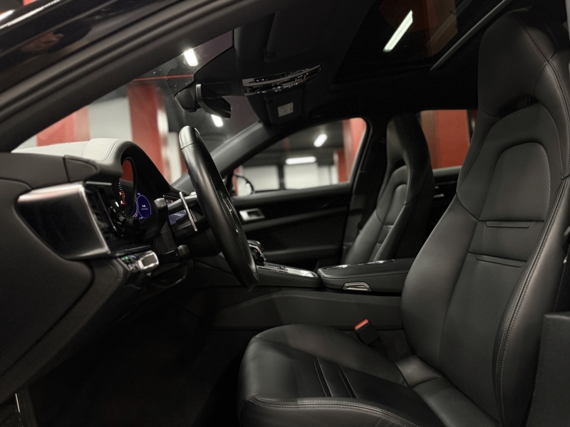 Porsche Panamera 4S 560cv