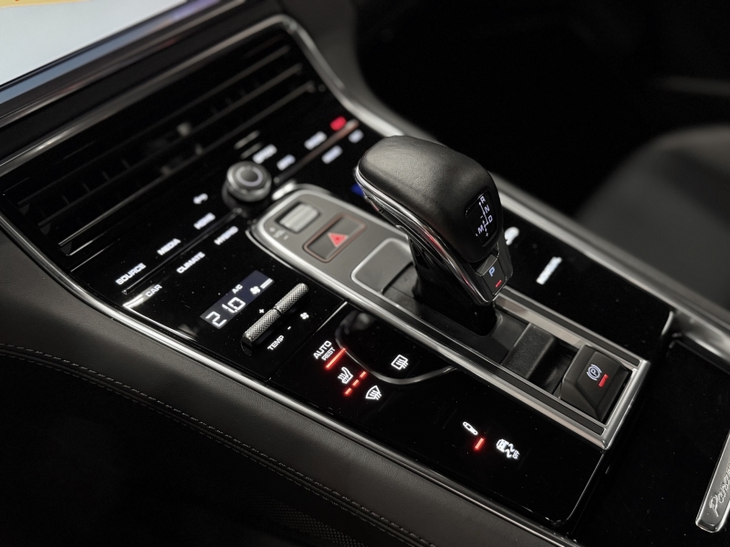 Porsche Panamera 4S 560cv