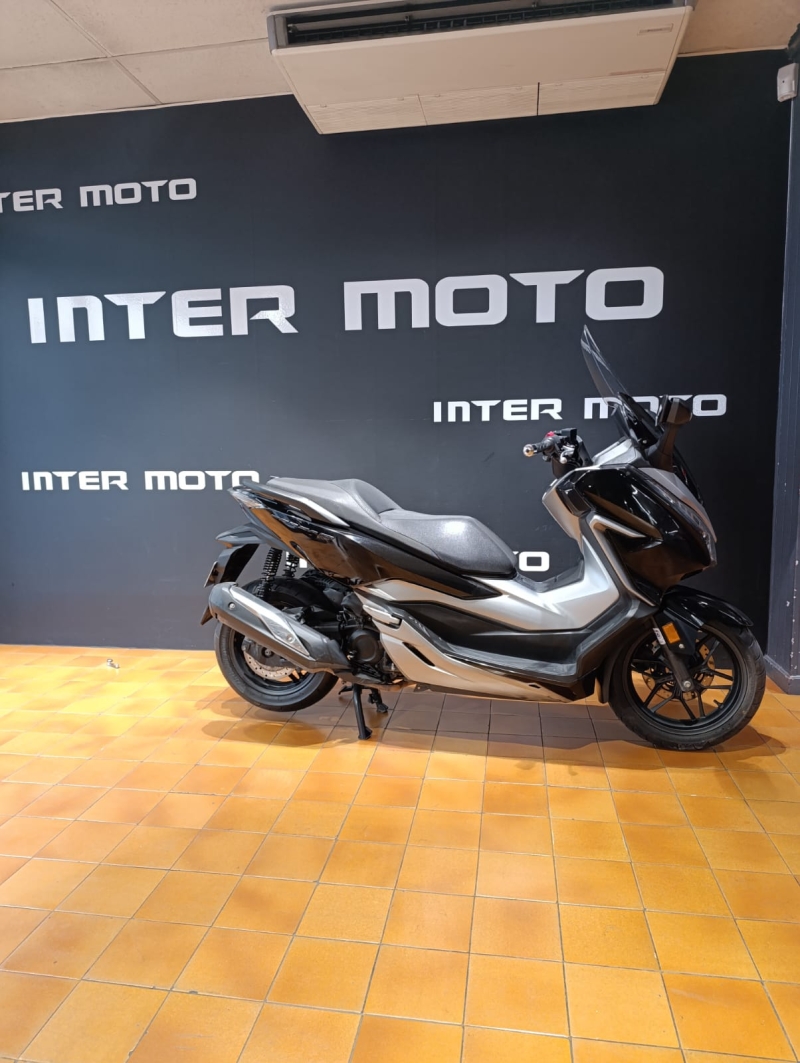 HONDA FORZA 300
