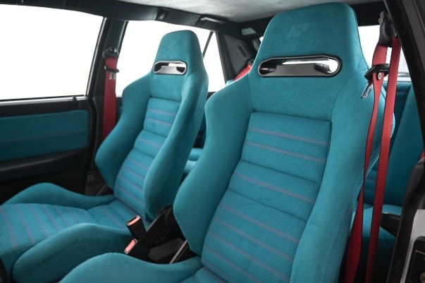 LANCIA DELTA HF Integrale Martini 6