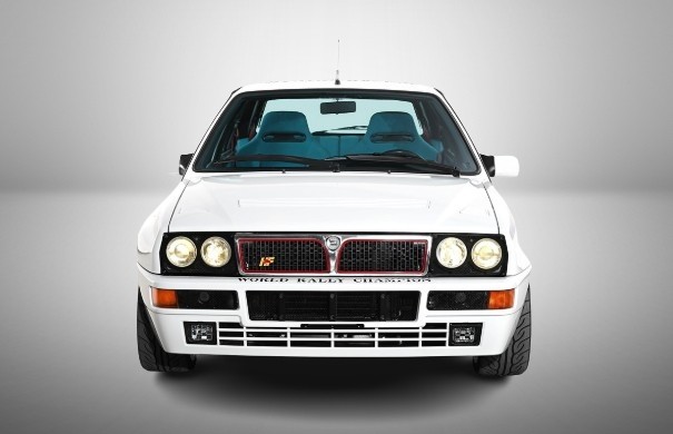 LANCIA DELTA HF Integrale Martini 6