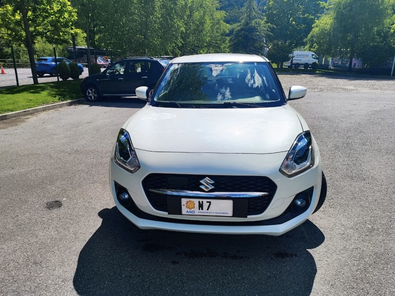 Suzuki Swift 4x4 / 1.2 / Petrol hybrid / 2020