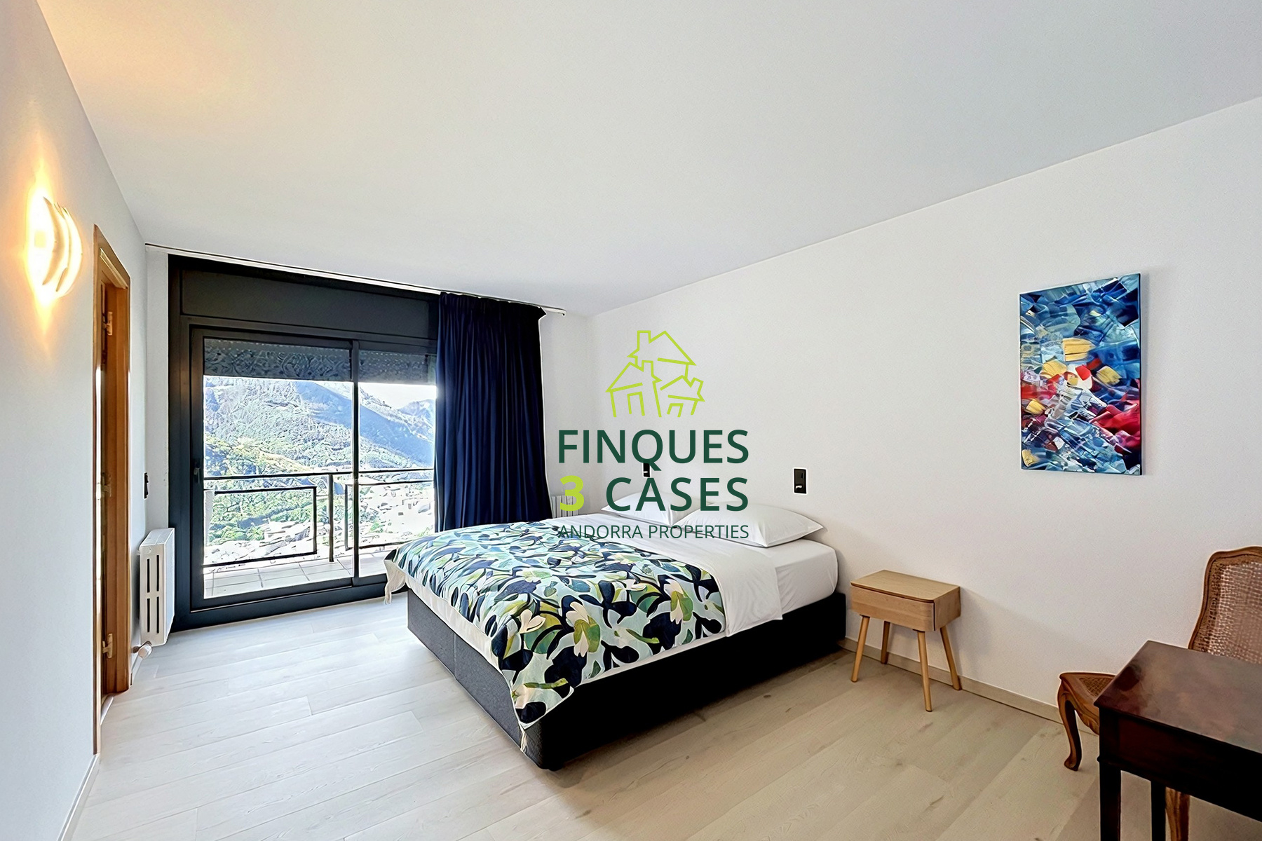 Discover this impressive villa located in a