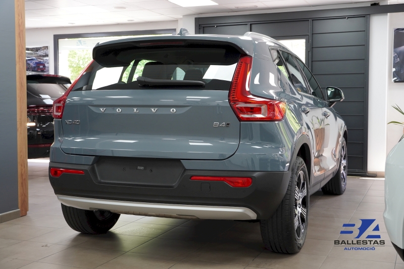 VOLVO XC40 B4 197CV AWD REGISTRATION
