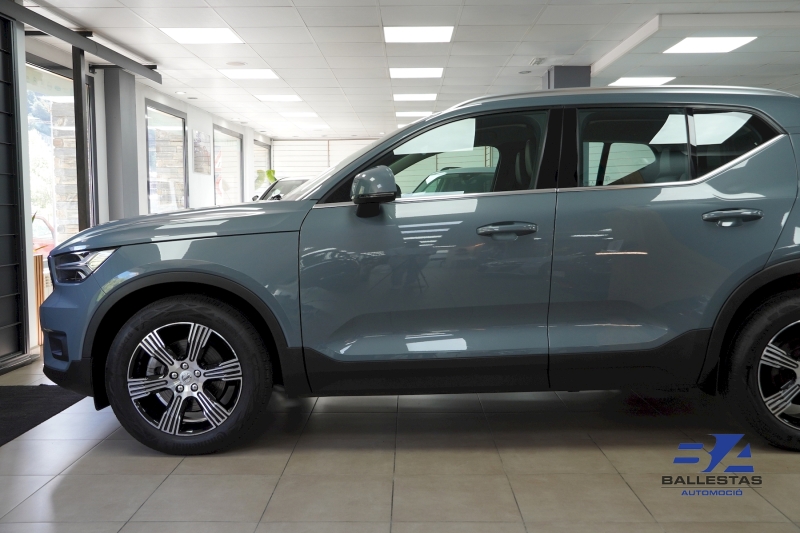 VOLVO XC40 B4 197CV AWD REGISTRATION