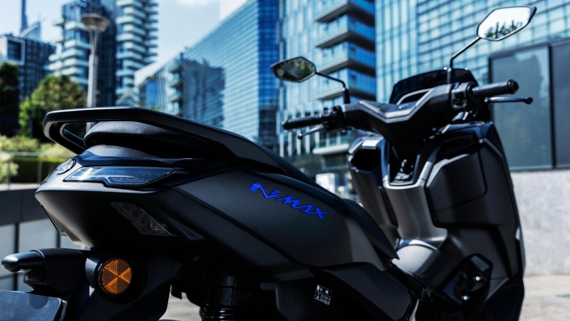 YAMAHA NMAX 125