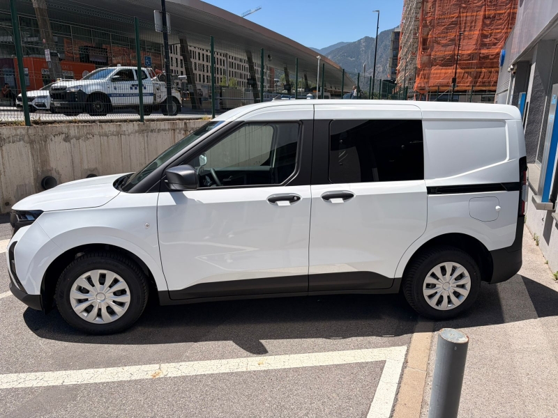 Ford Transit Courier Doble Cabina Trend Van 1.0 EcoBoost 100cv M6 FWD