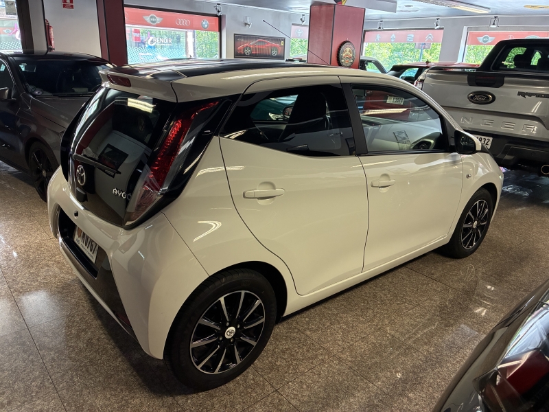TOYOTA AIGO 1.0 VVT-I