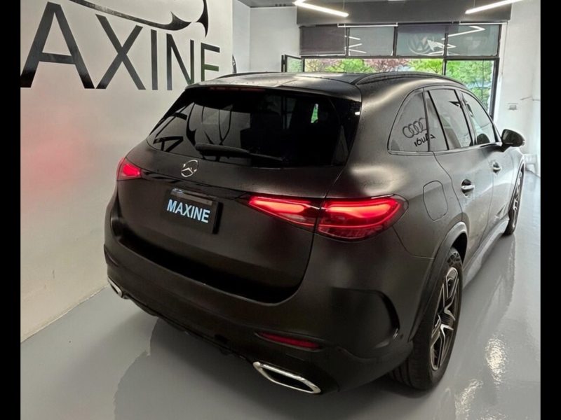 MERCEDES GLC 300 AMG