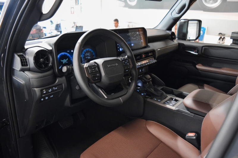 NEW TOYOTA LAND CRUISER 250 VX
