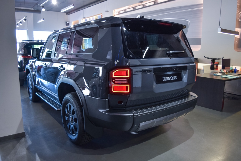 NEW TOYOTA LAND CRUISER 250 VX