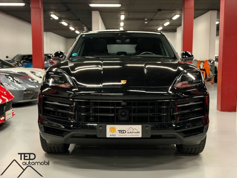 Porsche Cayenne Coupe E-Hybrid 470cv