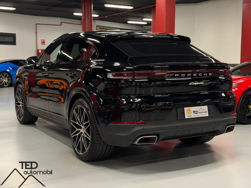 Porsche Cayenne Coupe E-Hybrid 470cv
