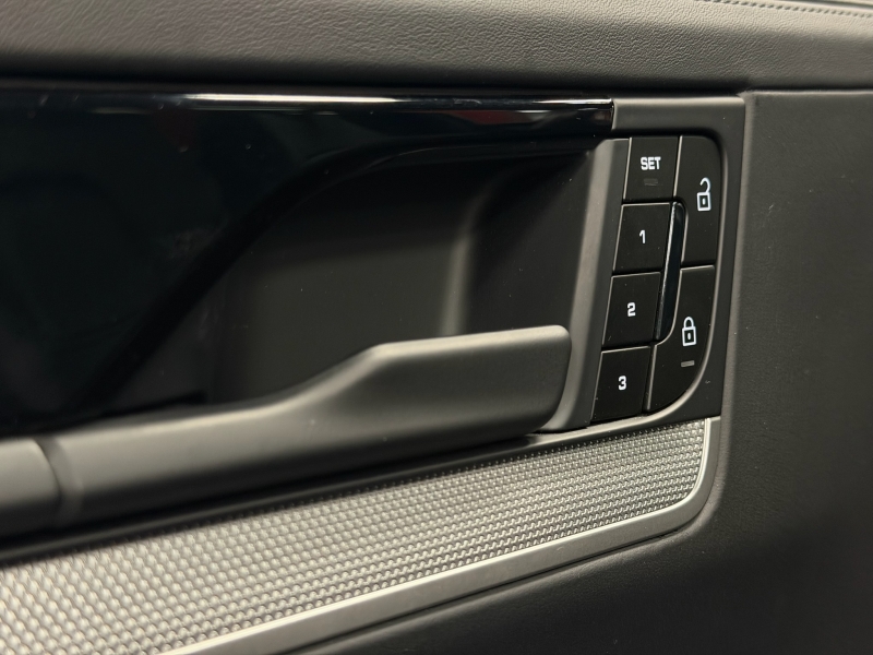 Porsche Cayenne Coupe E-Hybrid 470cv