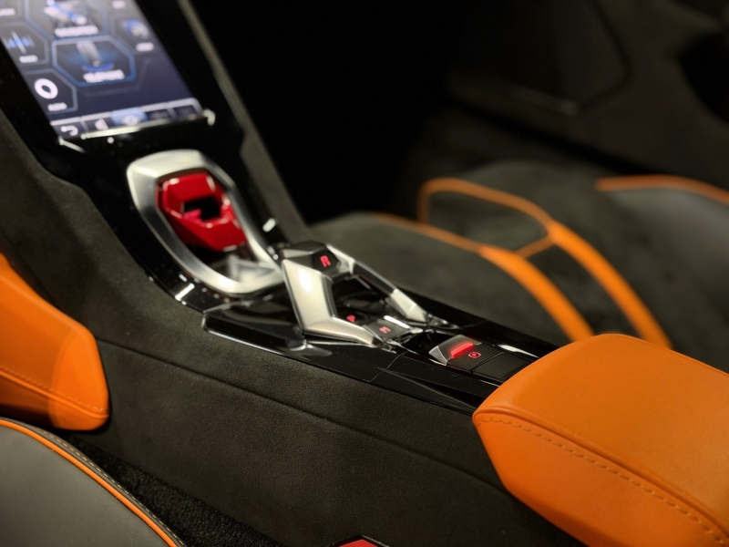 Lamborghini Huracan Tecnica RWD 640cv
