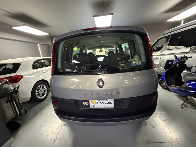Renault Espace 2.2 D Turbo 150cv