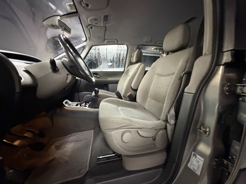 Renault Espace 2.2 D Turbo 150cv