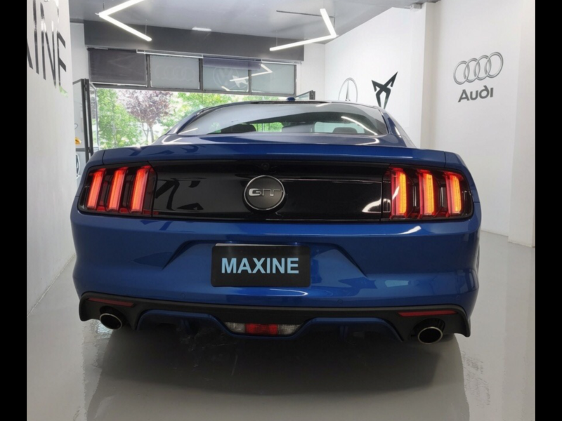 FORD MUSTANG 5.0 V8
