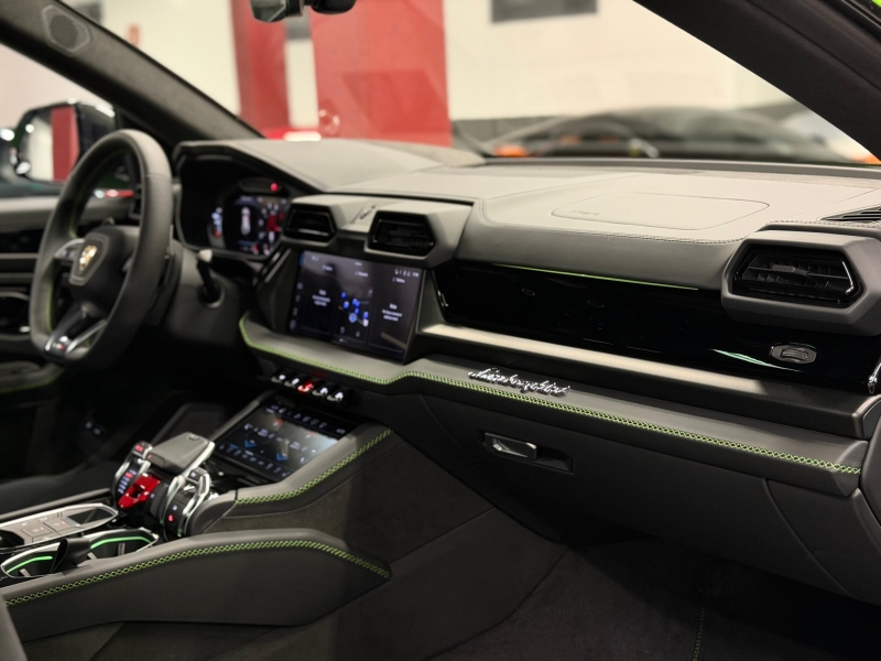 Lamborghini Urus SE 800cv