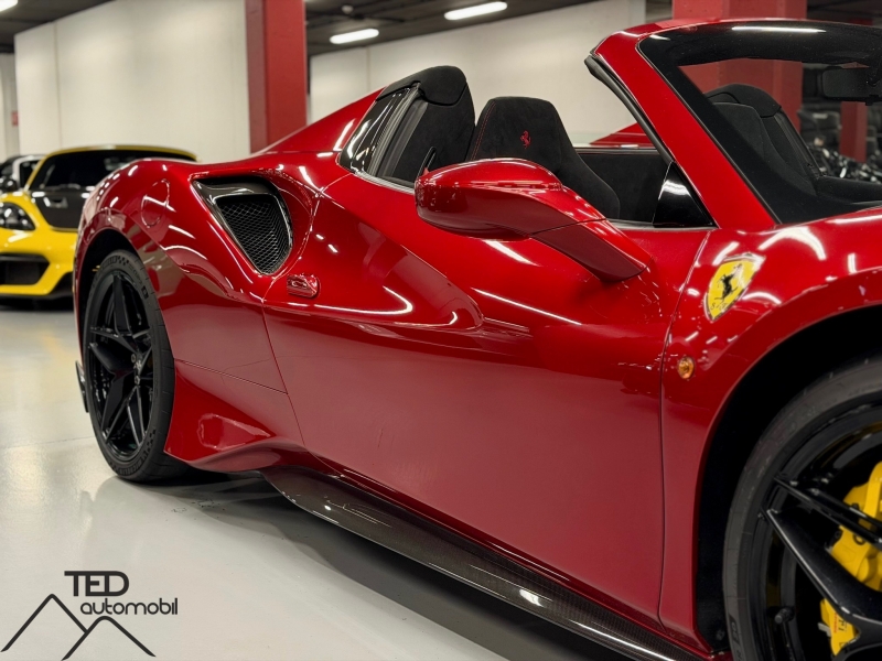 Ferrari 488 Pista Spider 720cv