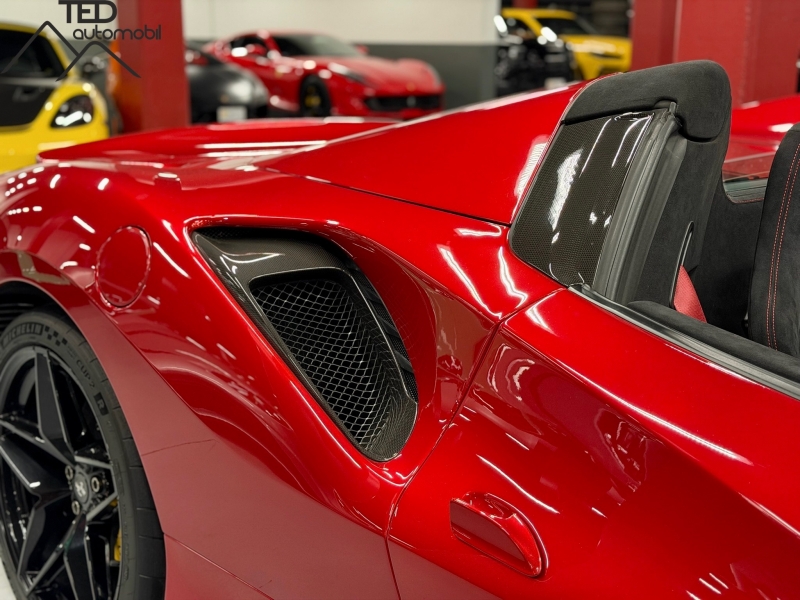 Ferrari 488 Pista Spider 720cv