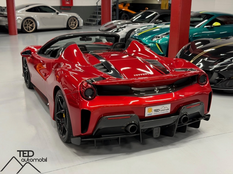 Ferrari 488 Pista Spider 720cv