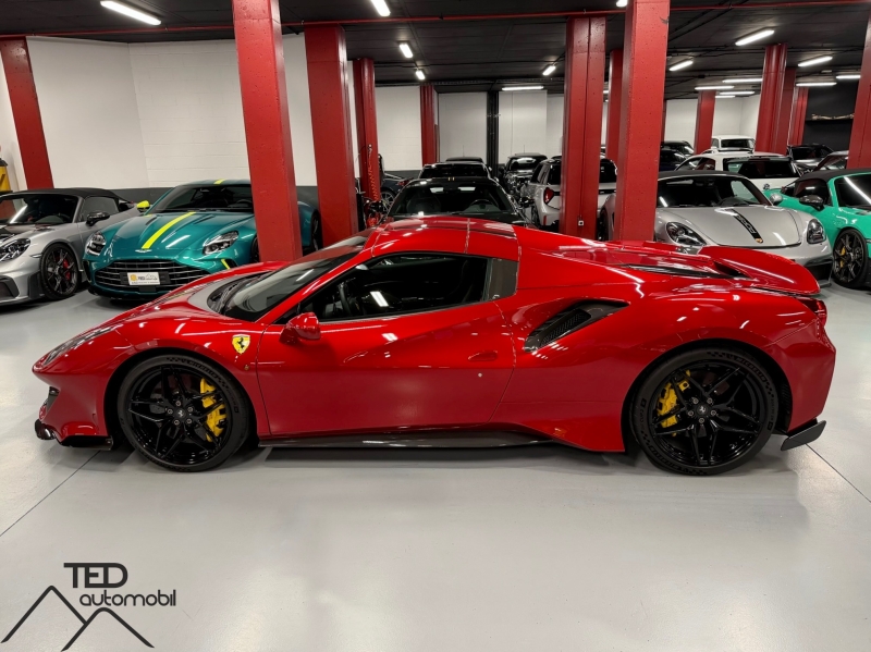 Ferrari 488 Pista Spider 720cv