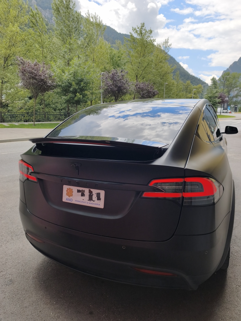 TESLA MODEL X P90D 7 SEATS