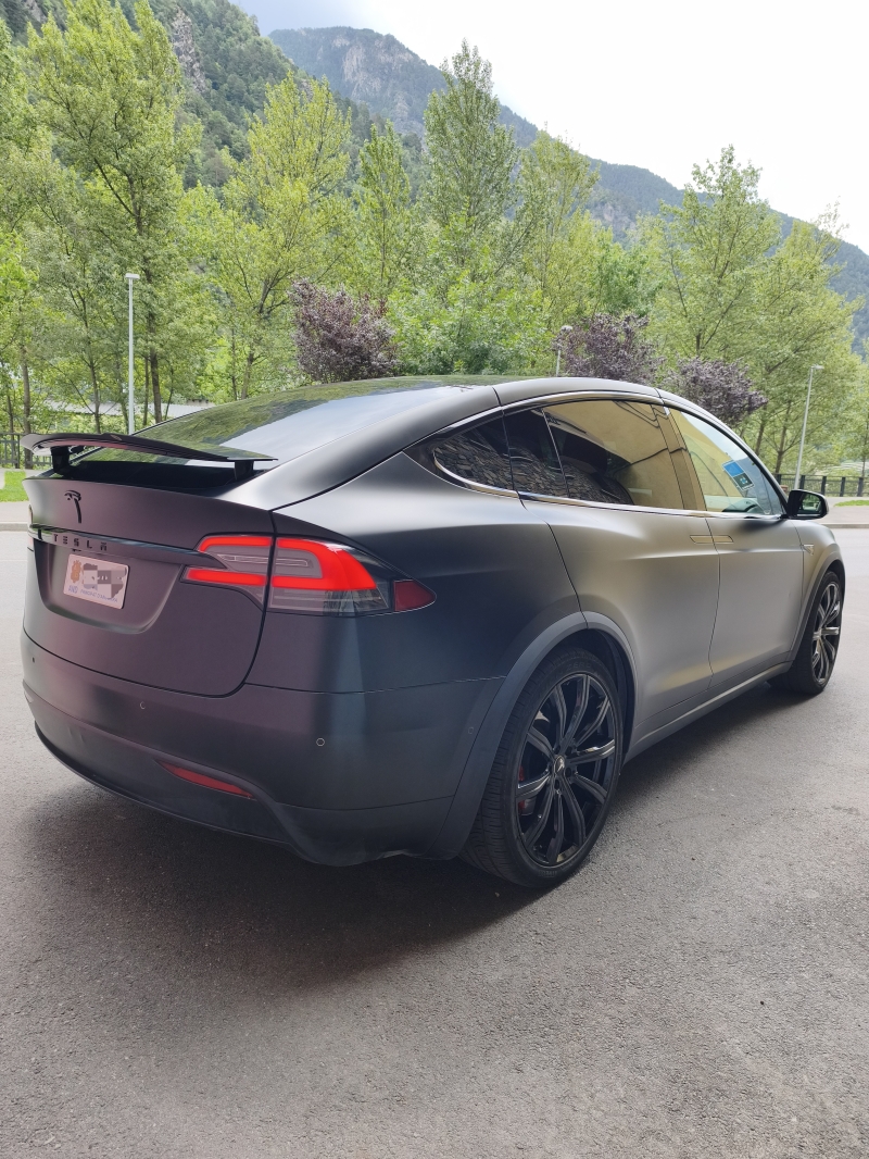 TESLA MODEL X P90D 7 SEATS