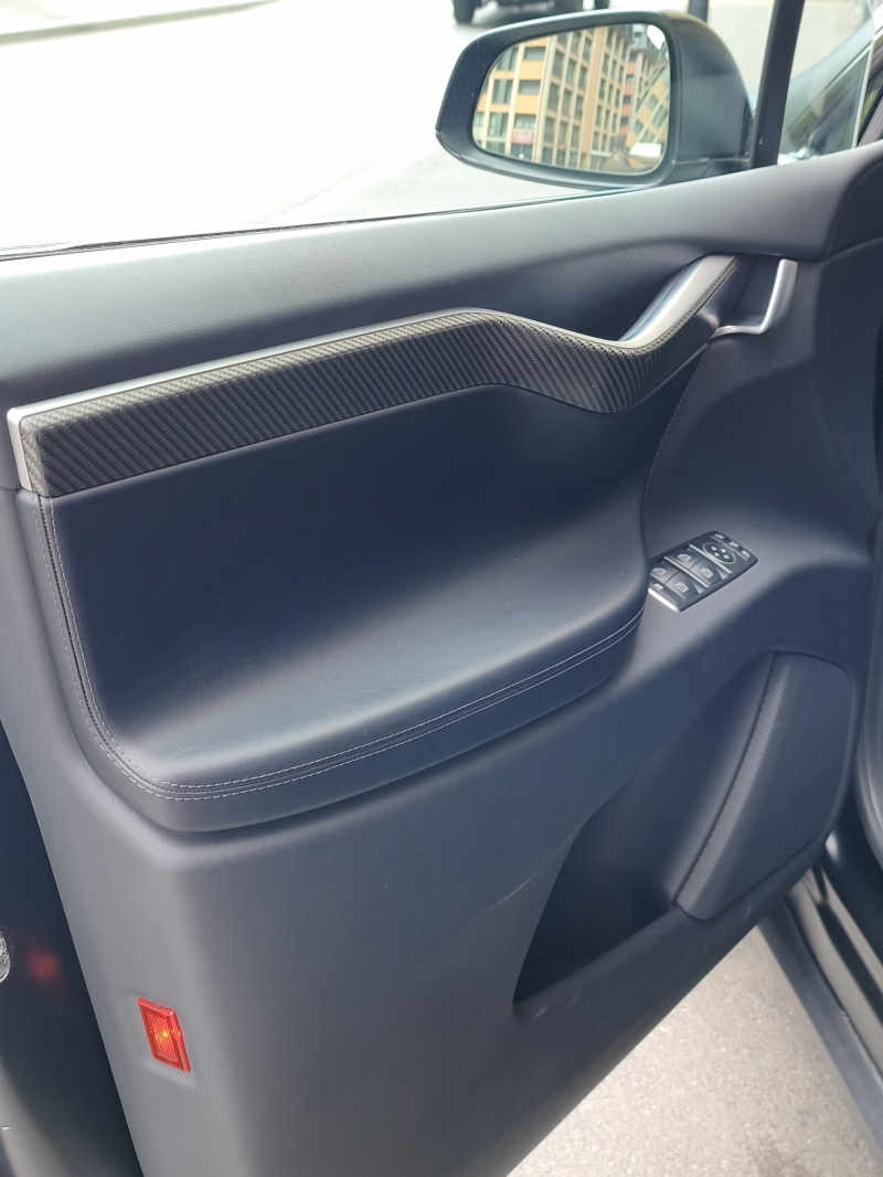 TESLA MODEL X P90D 7 SEATS