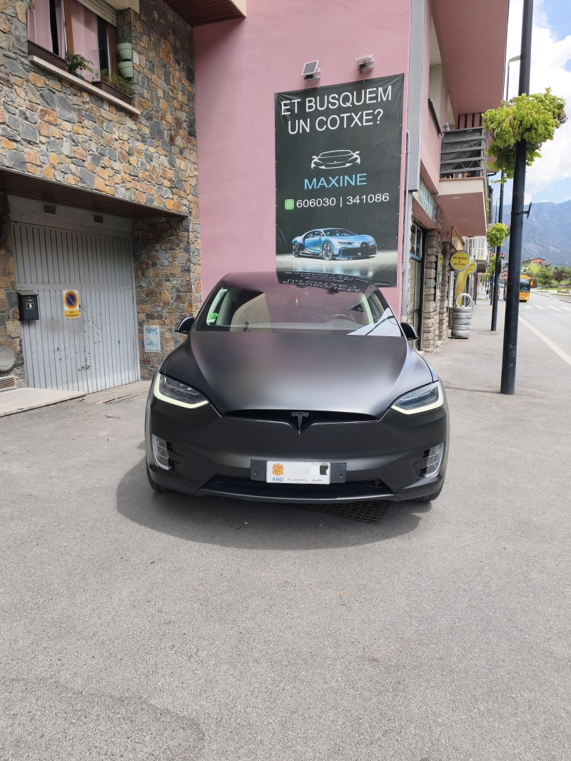 TESLA MODEL X P90D 7 SEATS