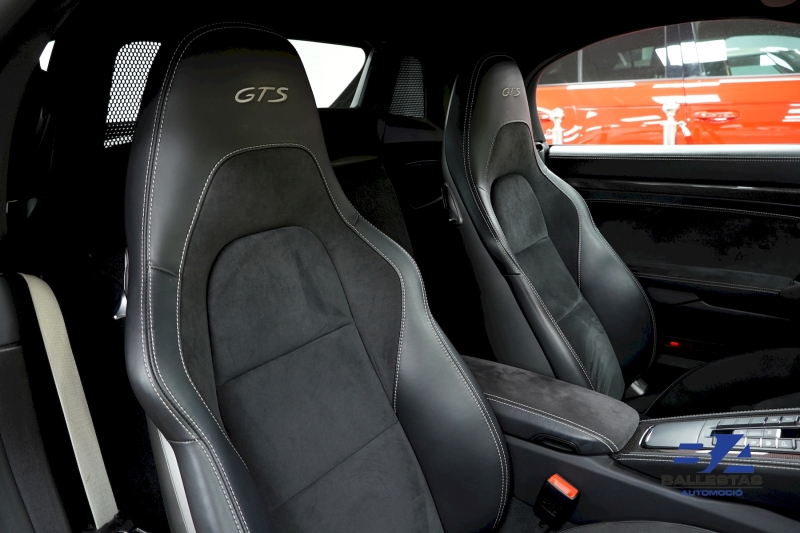 PORSCHE 718 BOXSTER GTS PDK 365 CV