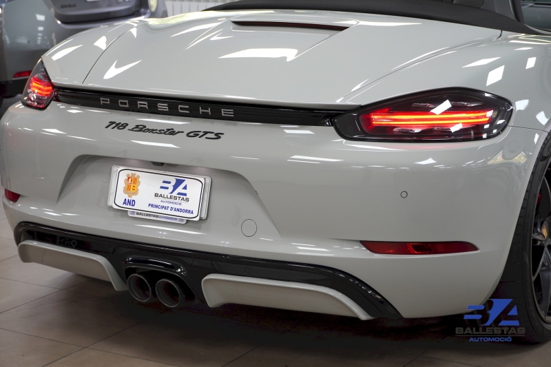 PORSCHE 718 BOXSTER GTS PDK 365 CV